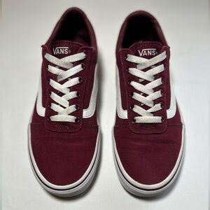 VANS- Women’s Ward Low Top- Burgundy and White Sneakers